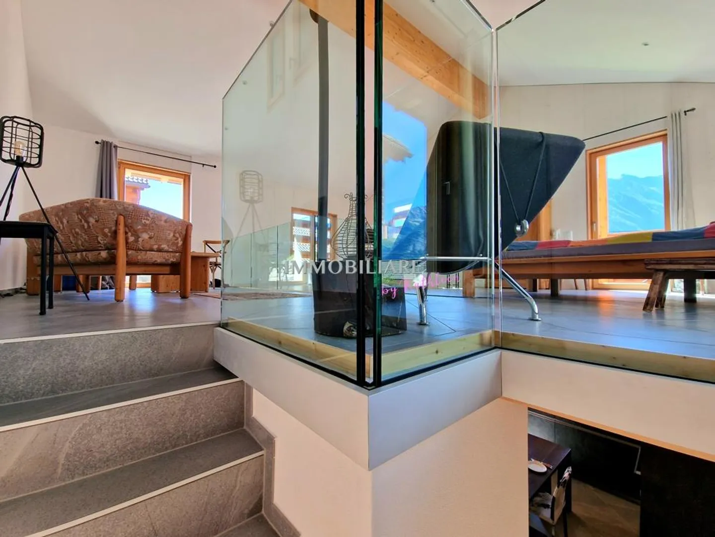 Rustique Élégant en Style Loft, avec Bâtiment Annexe, Village Montagnard à 1 100 m, Transports Publics - Photo 8 sur 24