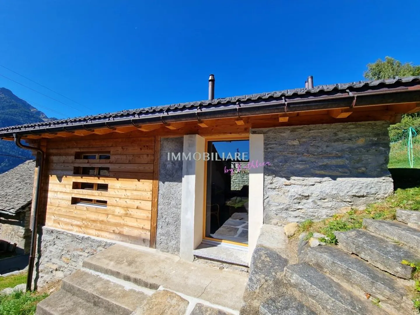 Rustique Élégant en Style Loft, avec Bâtiment Annexe, Village Montagnard à 1 100 m, Transports Publics - Photo 19 sur 24