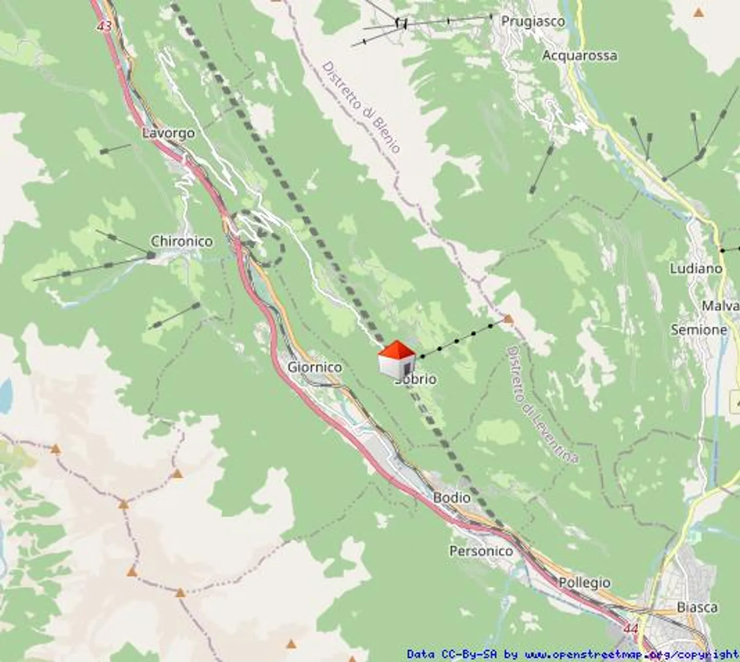 Rustique Élégant en Style Loft, avec Bâtiment Annexe, Village Montagnard à 1 100 m, Transports Publics - Photo 24 sur 24