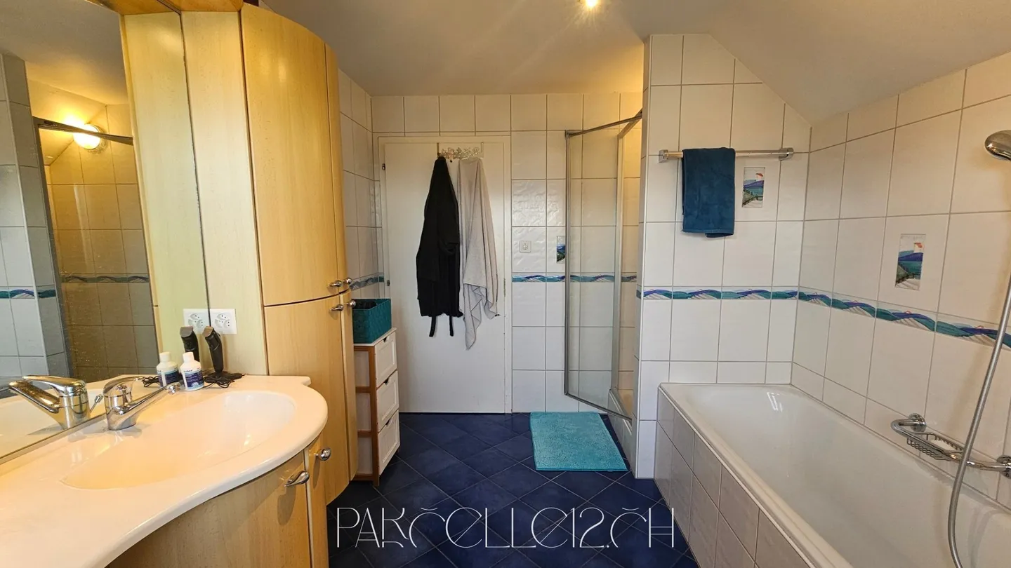 Maison individuelle sur grand terrain - Photo 7 sur 12