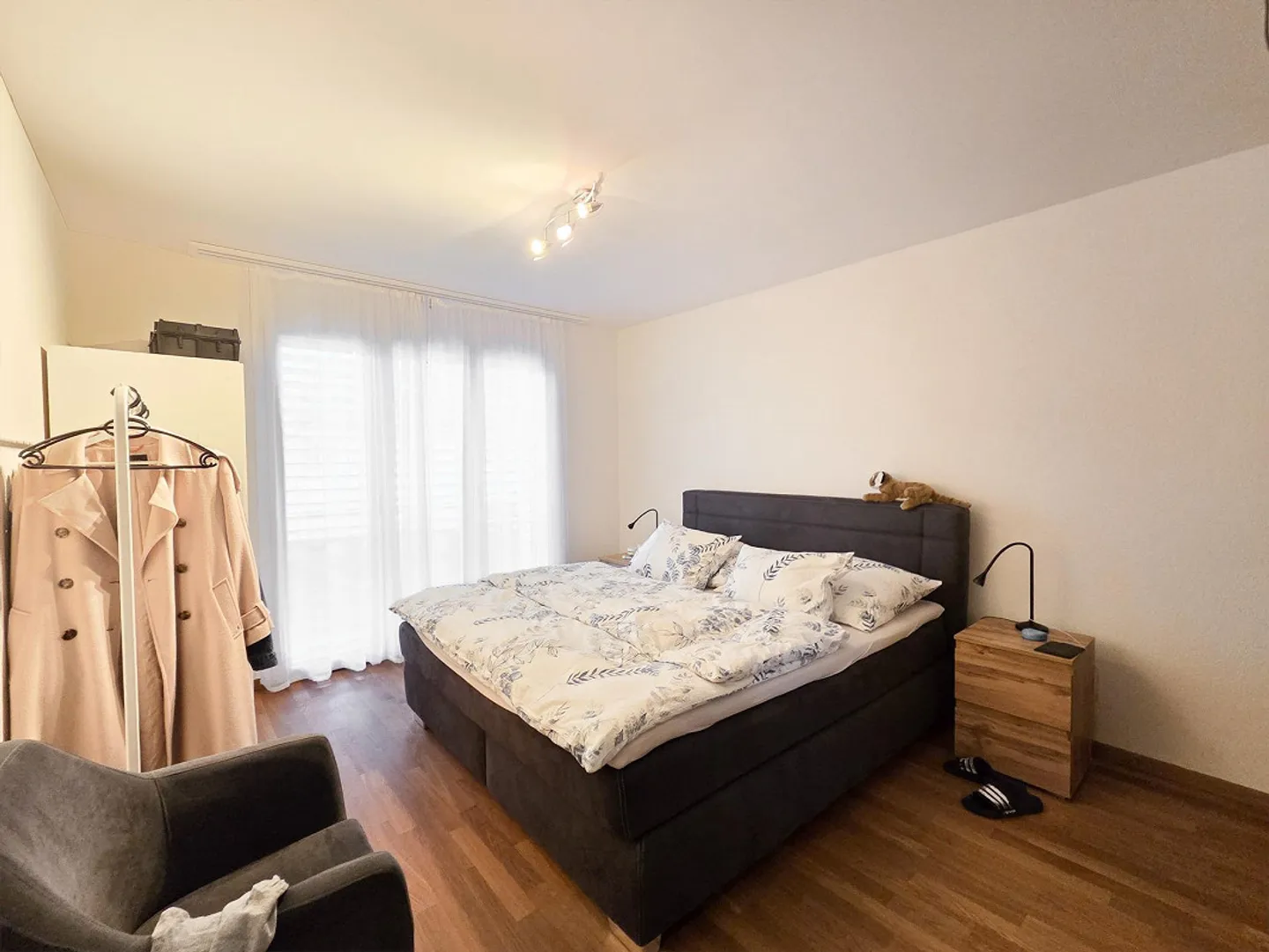 Moderne 3.5-Zimmerwohnung mit Balkon - Foto 4 von 13