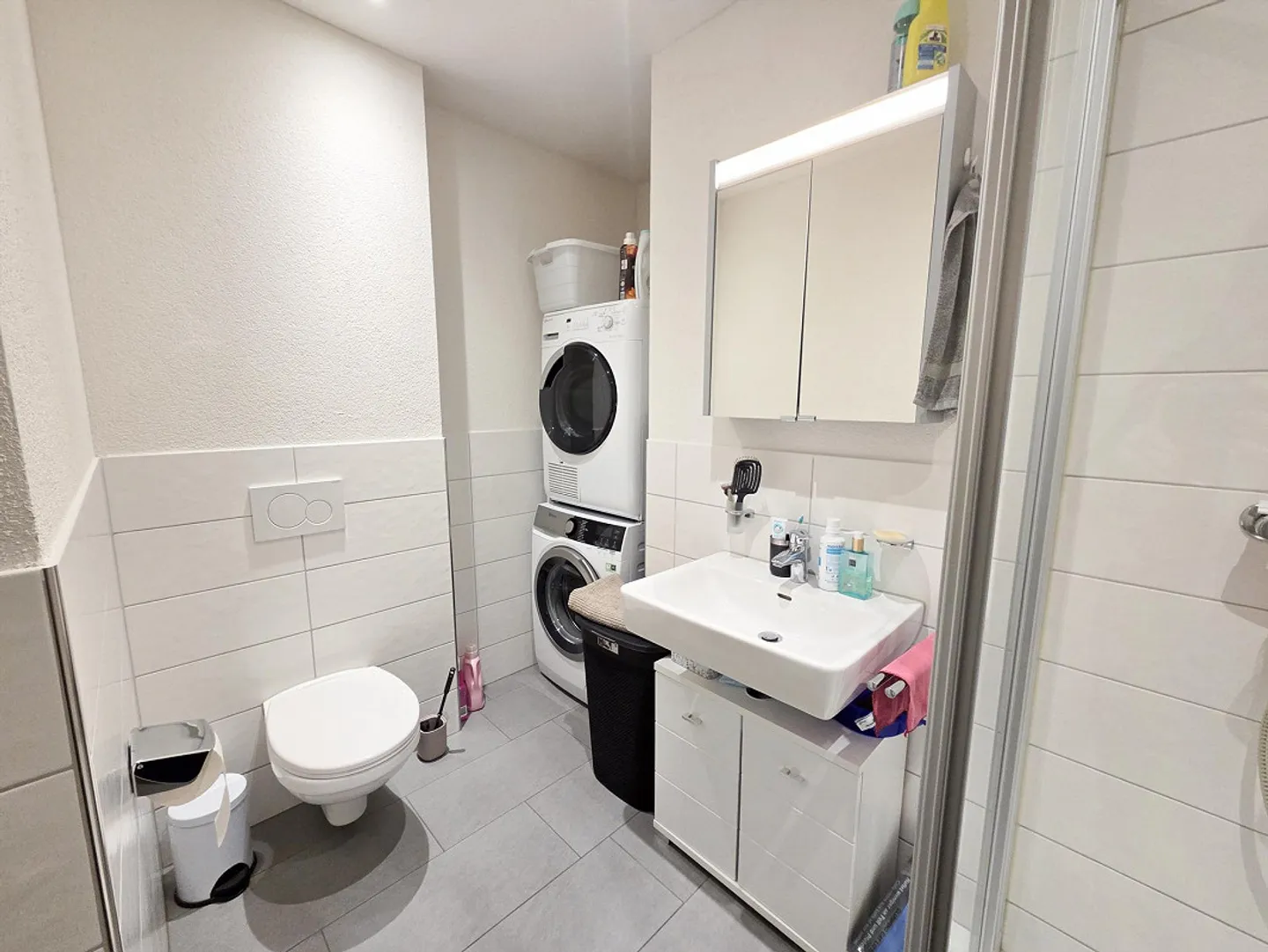 Moderne 3.5-Zimmerwohnung mit Balkon - Foto 10 von 13