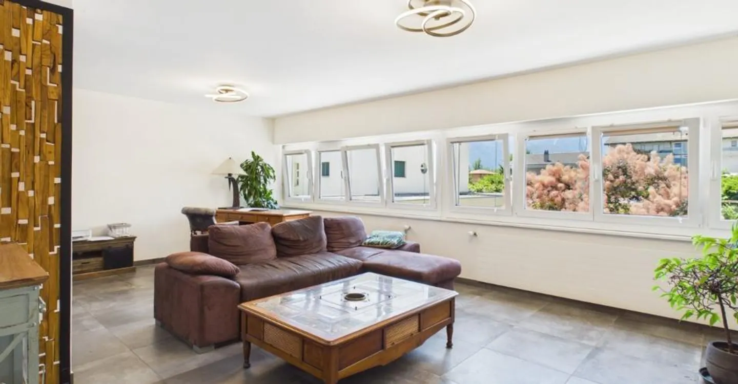 Appartamento unico con terrazza privata (92 m²) nel cuore di Fully - Foto 2 di 7