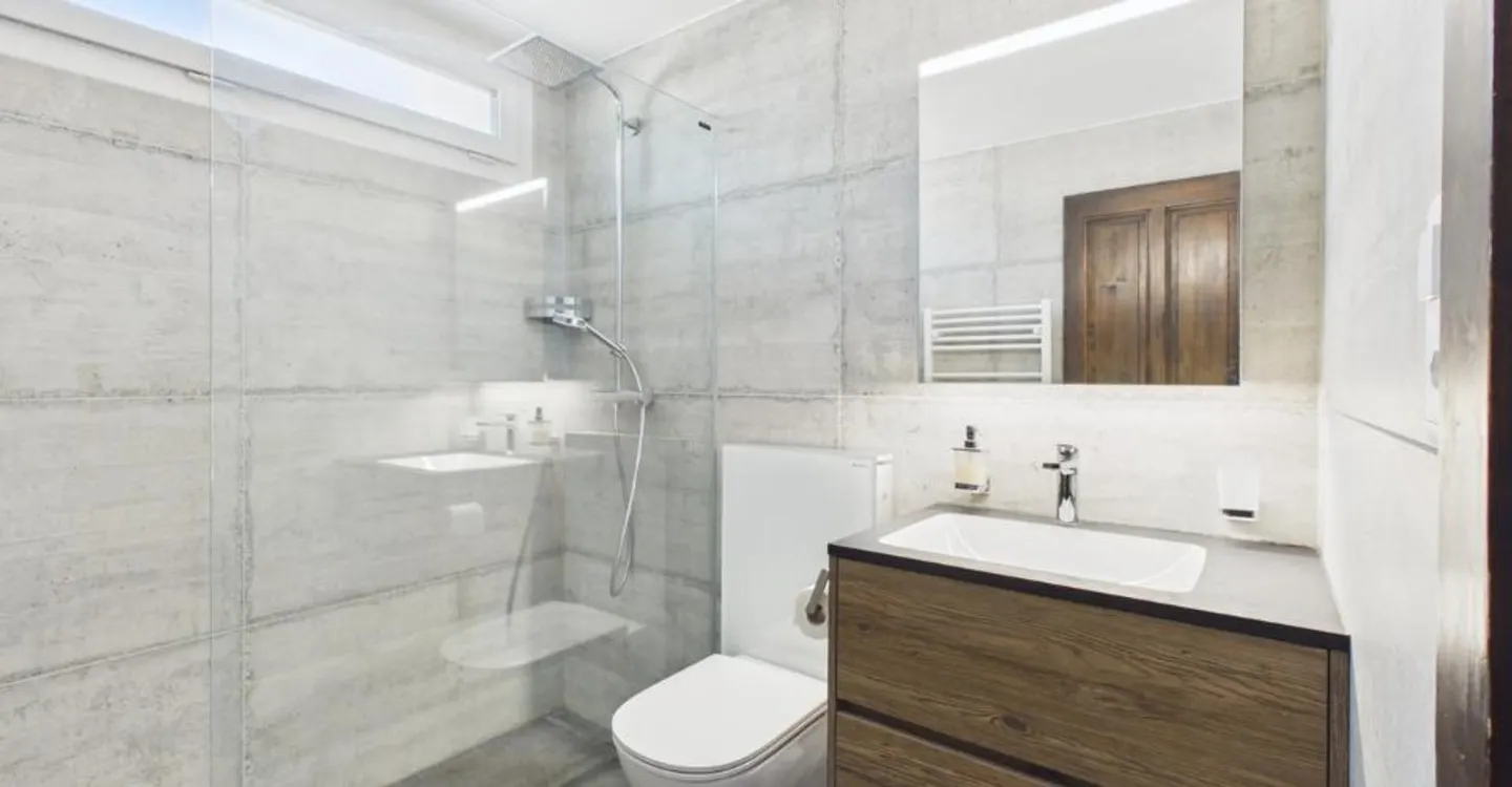 Appartamento unico con terrazza privata (92 m²) nel cuore di Fully - Foto 5 di 7