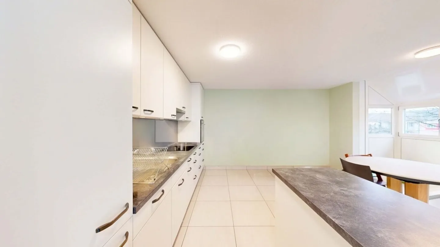 Central 5.5 Room Condominium - Photo 5 of 13