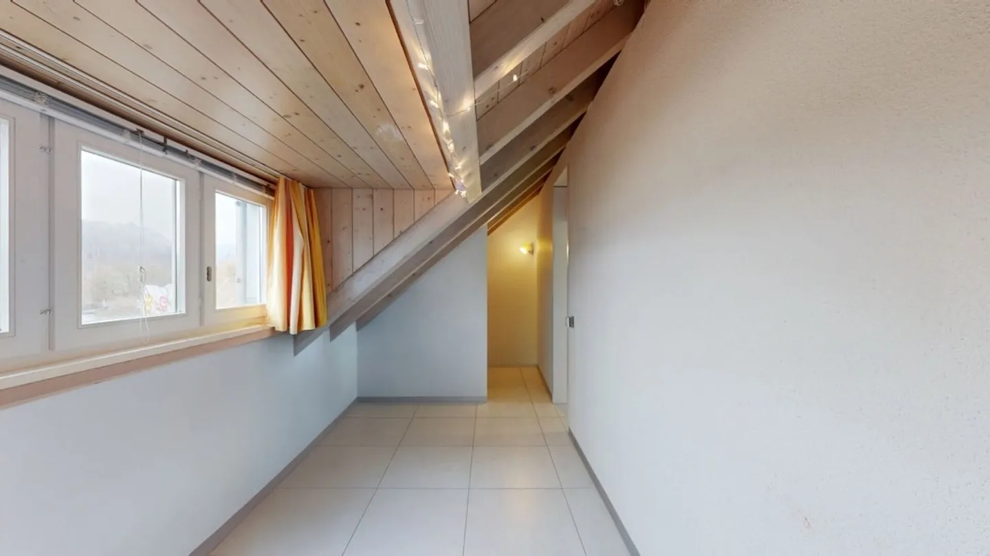 Central 5.5 Room Condominium - Photo 8 of 13