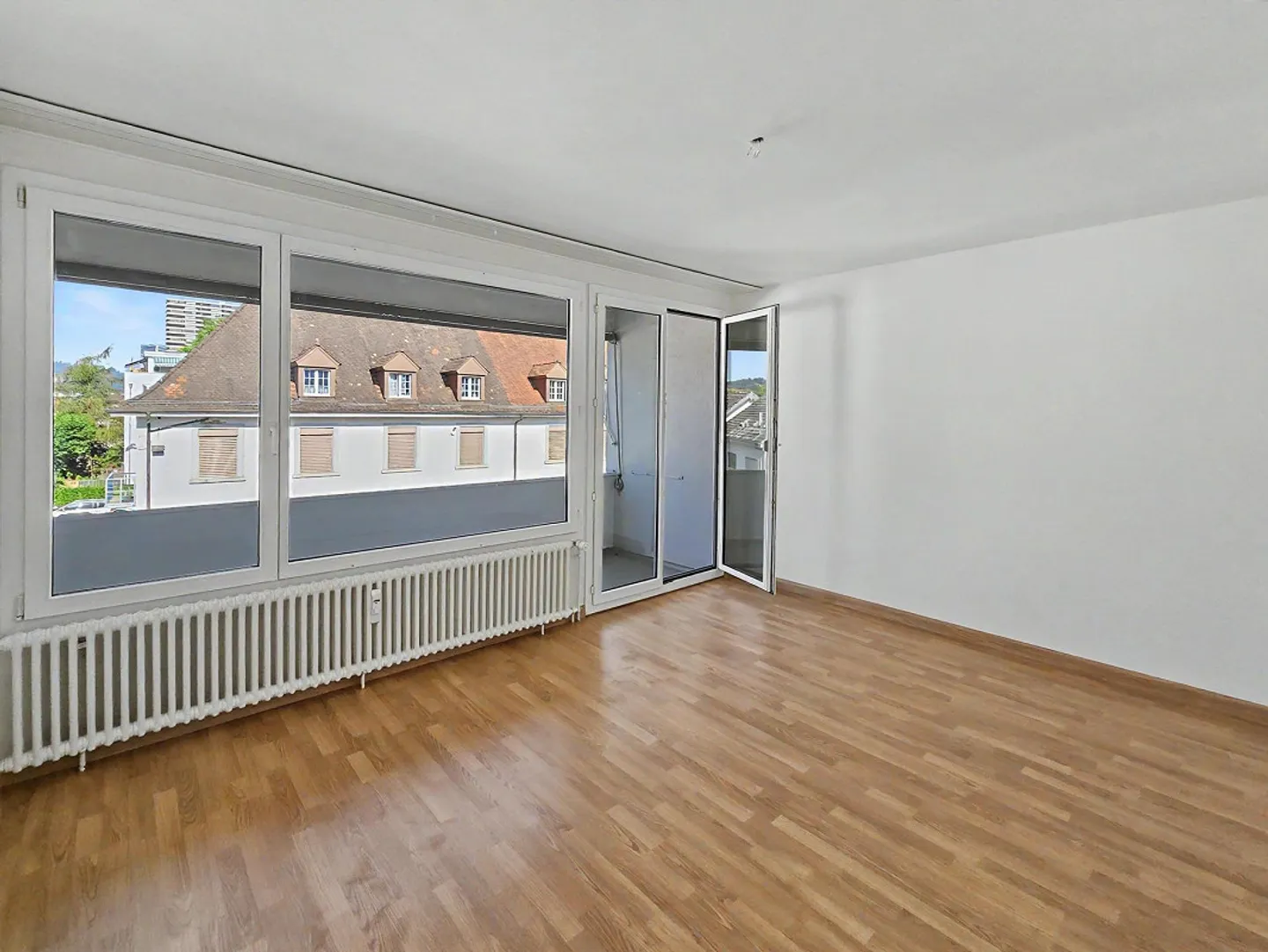 Helle 3-Zimmerwohnung mit Balkon - Foto 3 von 8