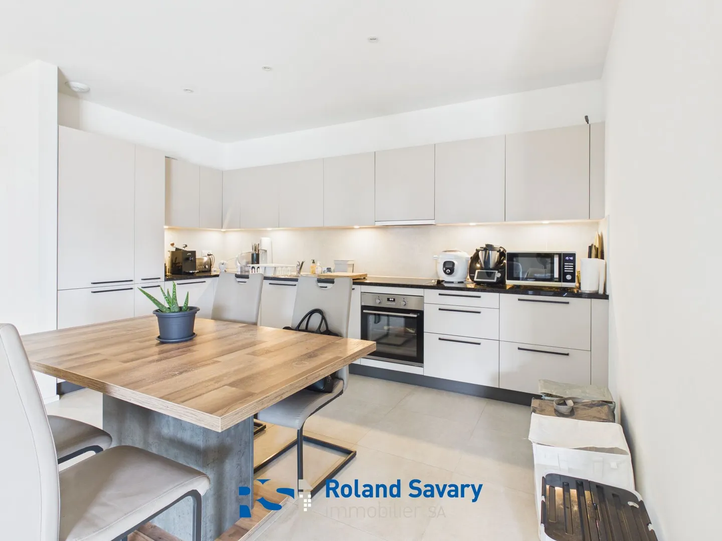 Modernes Apartment mit Terrasse - Foto 2 von 11