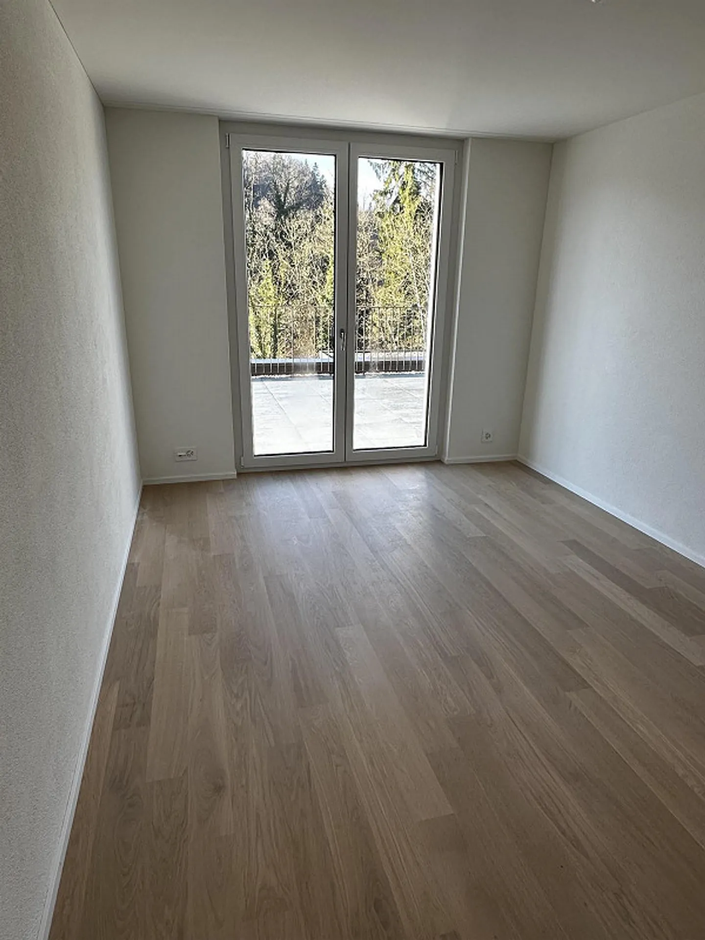 Prima locazione - Ottimo appartamento attico di 4,5 stanze con grande terrazza e vista sul verde - Foto 10 di 13