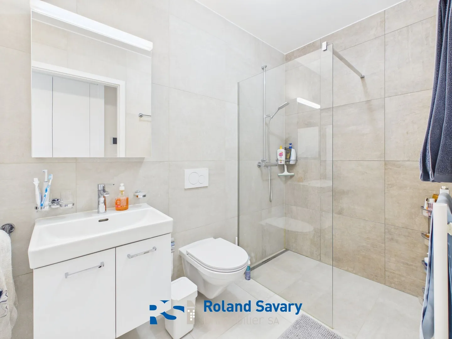 Modernes Apartment mit Terrasse - Foto 8 von 11