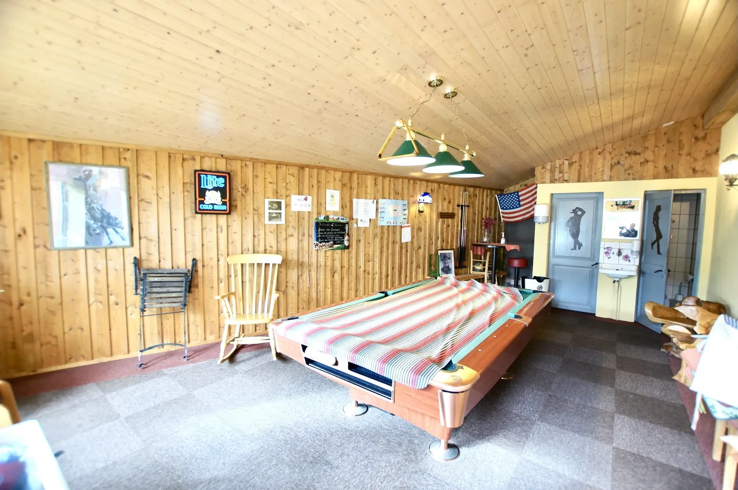 Renovated property from 2016 with 6 apartments + 1 bar-restaurant - Photo 3 of 19