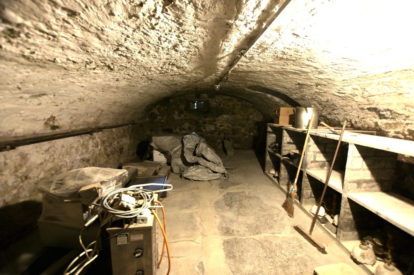 Renovated property from 2016 with 6 apartments + 1 bar-restaurant - Photo 7 of 19