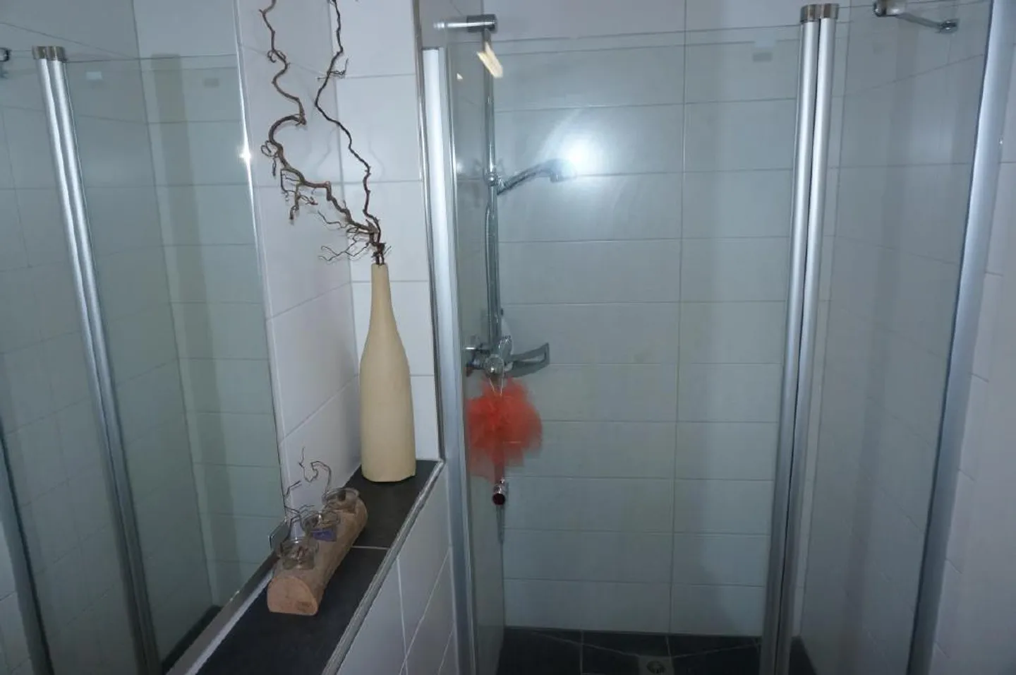 Helle Wohnung mit grosser Terrasse - Foto 9 von 17