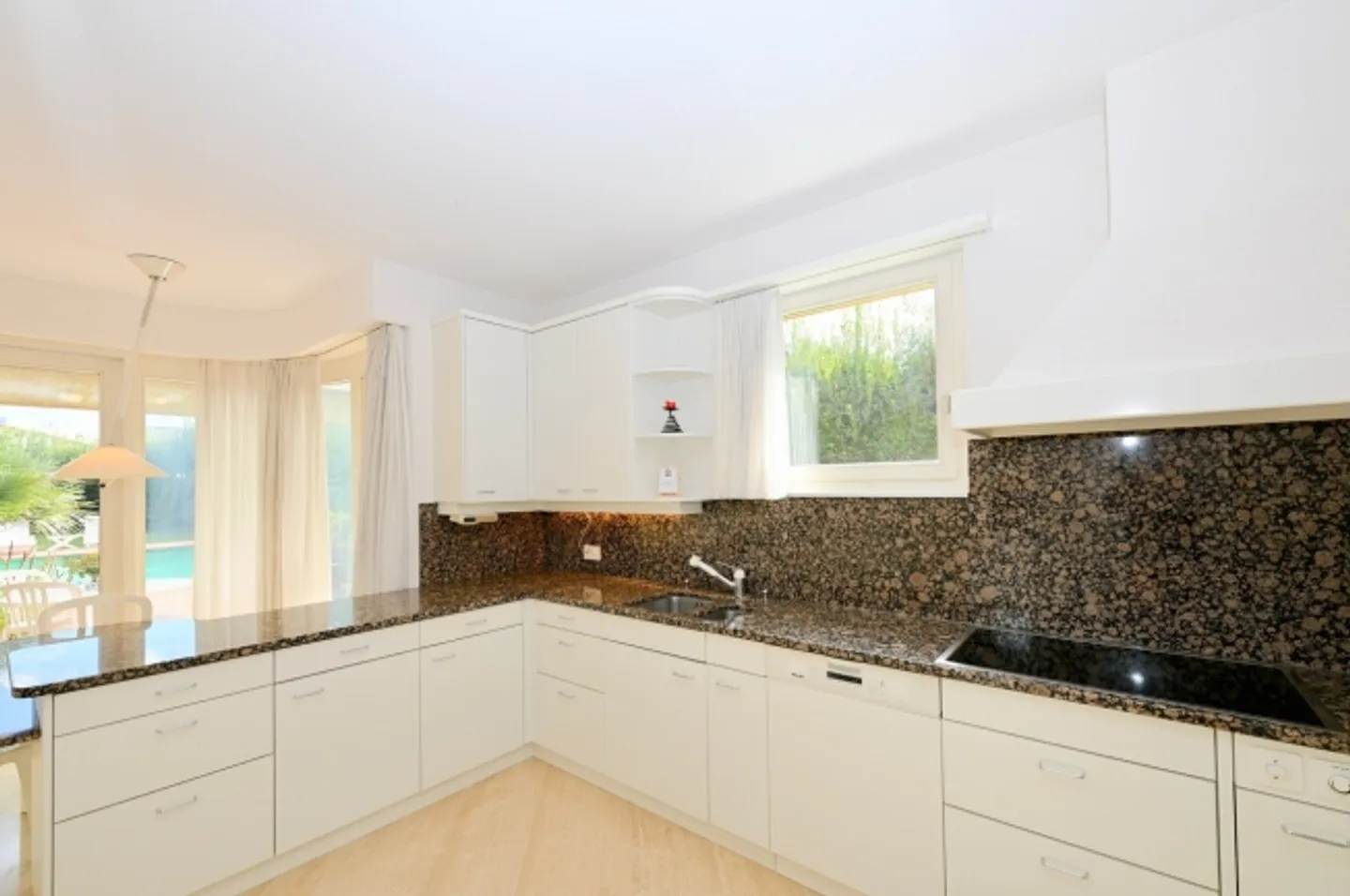 Villa exclusive avec piscine à Novazzano, Mendrisiotto - Photo 16 sur 20