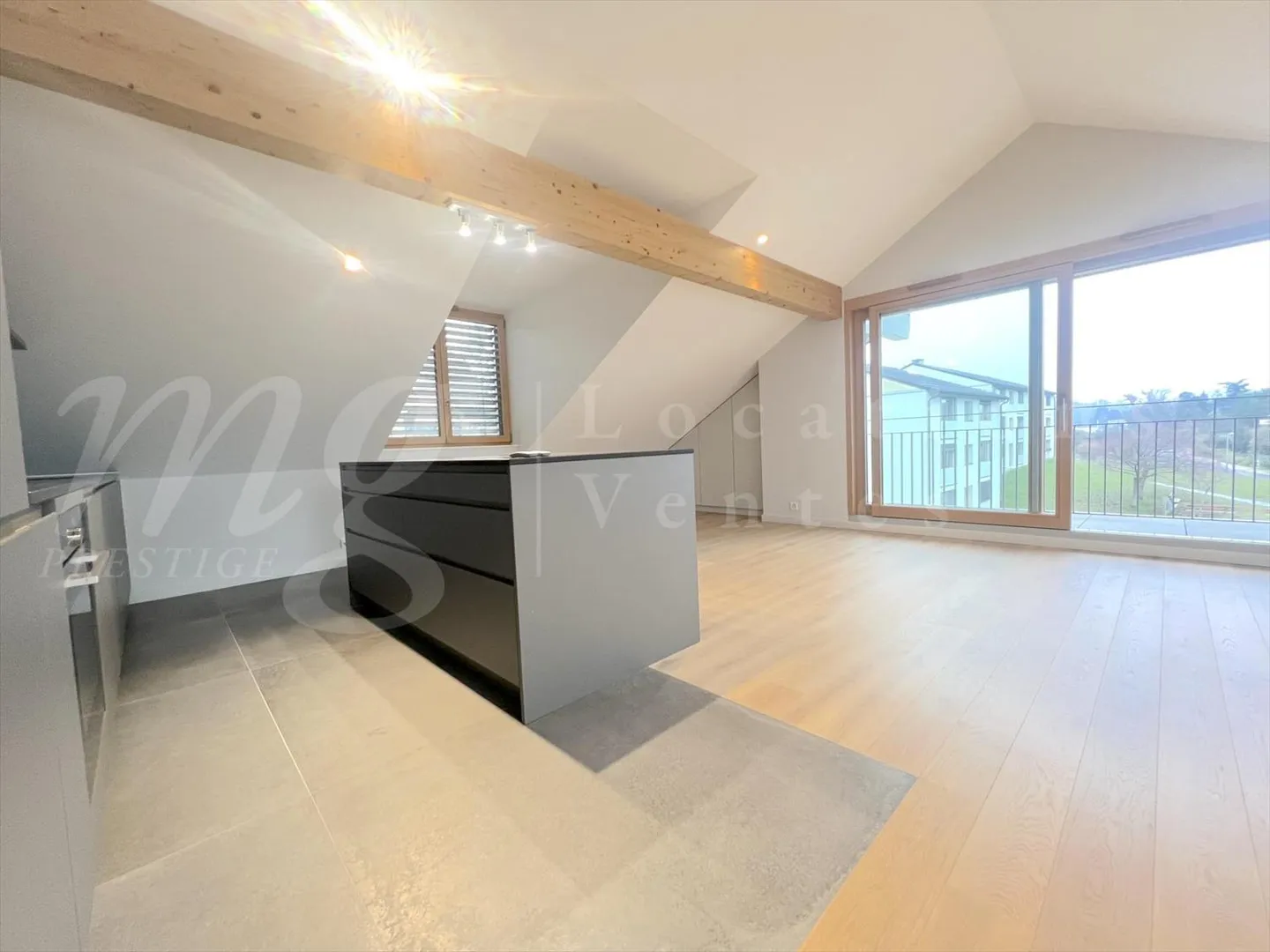 Attic 3 rooms - Photo 4 of 8