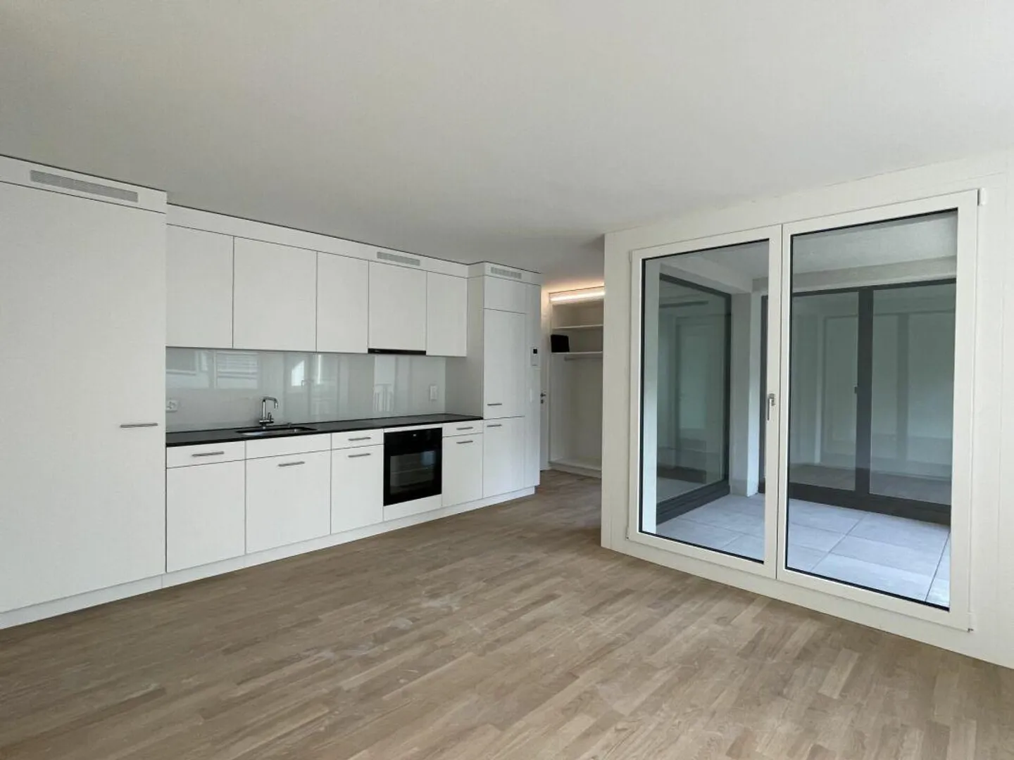 Grab your city apartment! - Photo 4 of 10