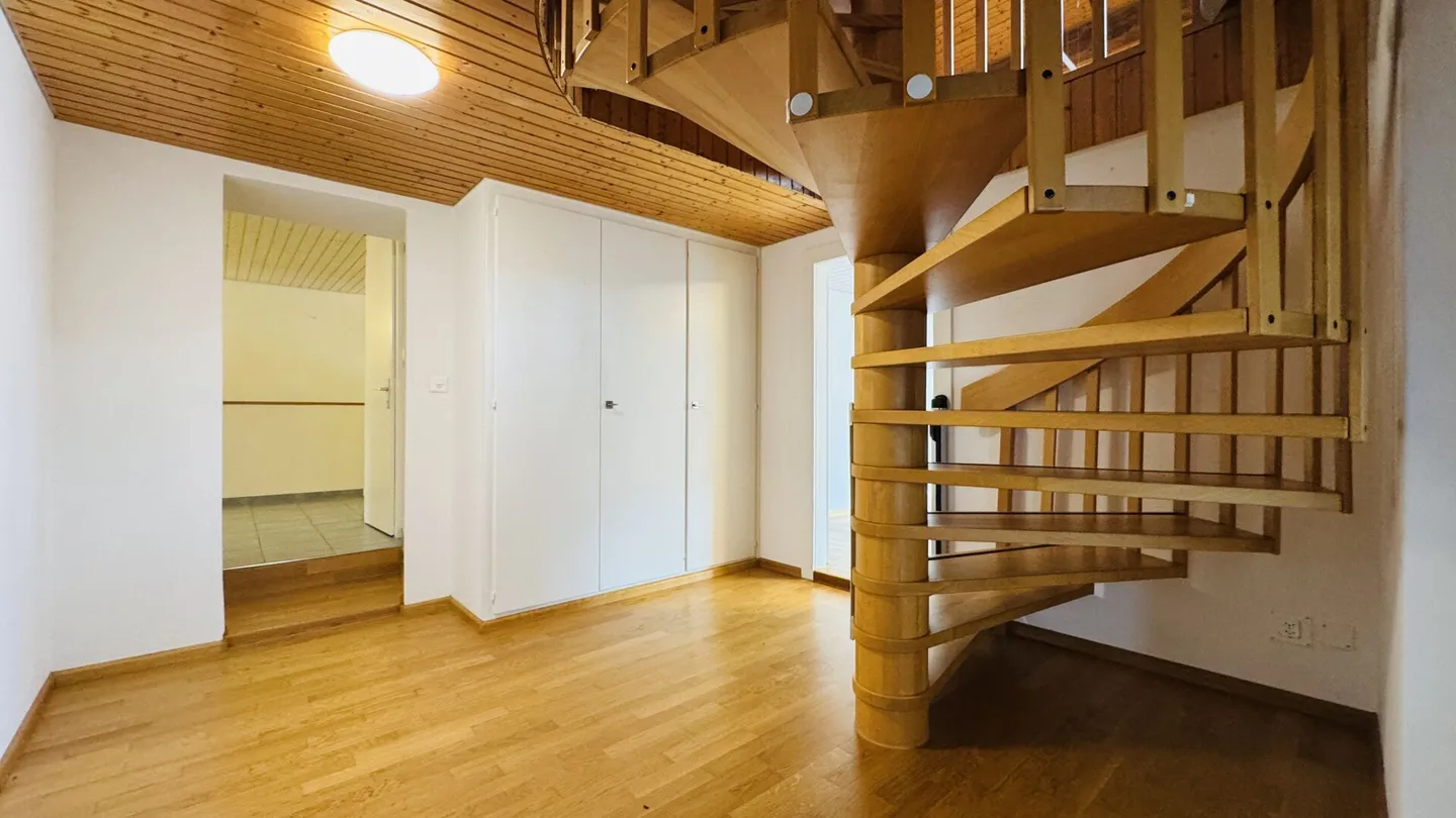 Casa bifamiliare con maisonette di 5,5 stanze + appartamento di 2,5 stanze - ideale per vivere e affittare - Foto 10 di 22