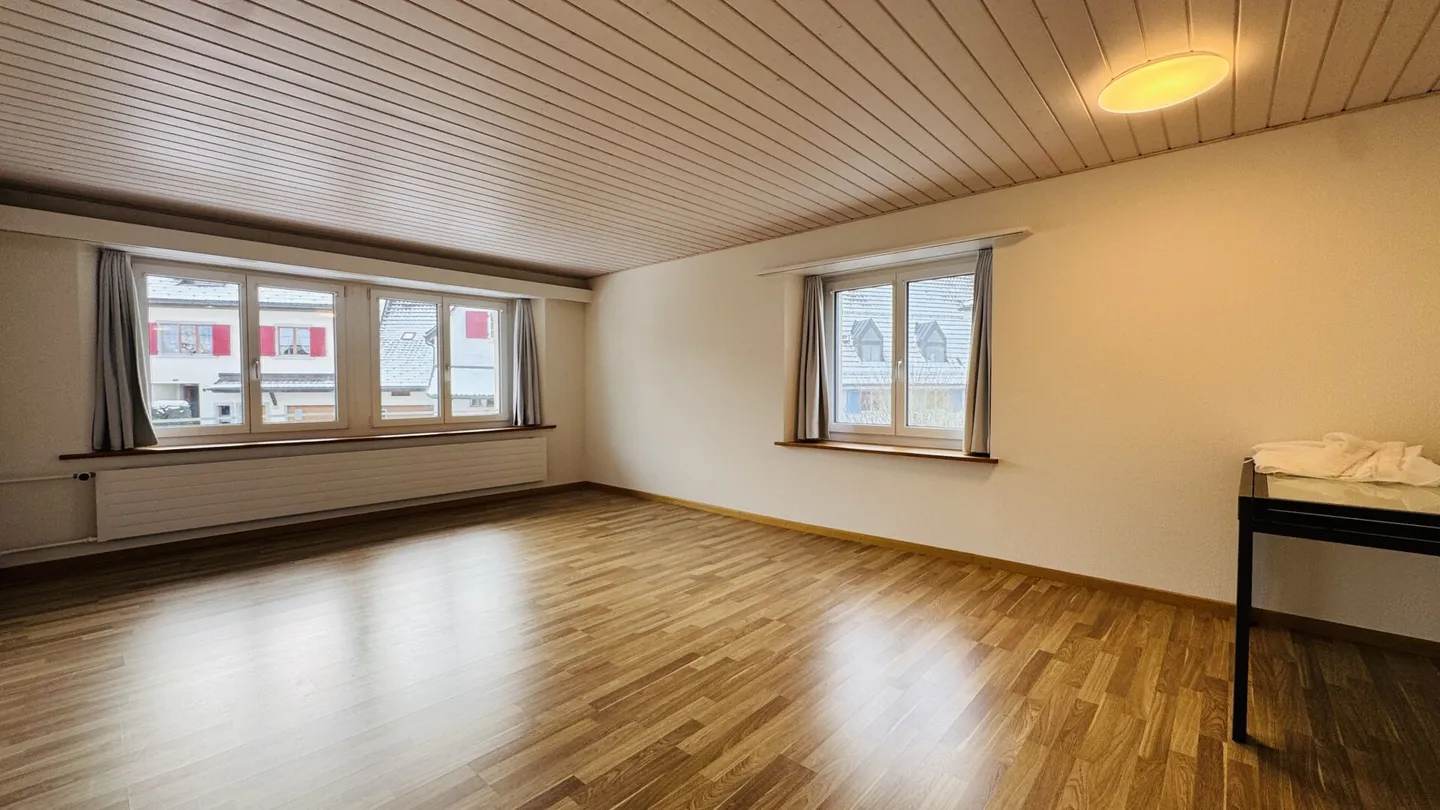 Casa bifamiliare con maisonette di 5,5 stanze + appartamento di 2,5 stanze - ideale per vivere e affittare - Foto 17 di 22