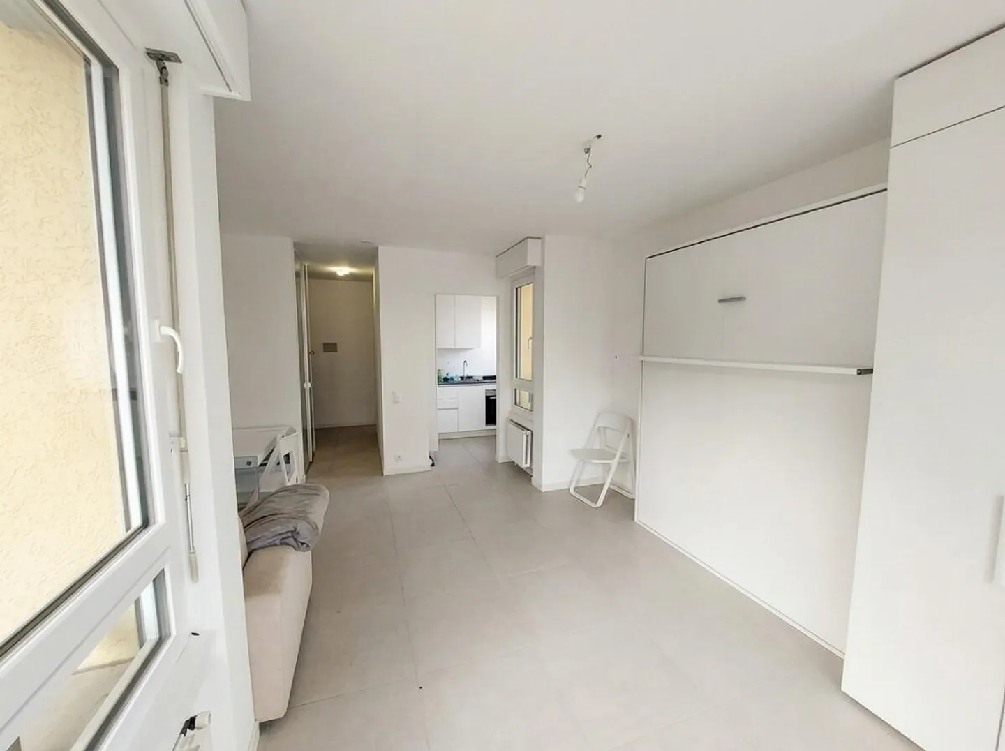 MODERN AND BRIGHT STUDIO WITH BALCONY IN PARADISO - Photo 4 of 6