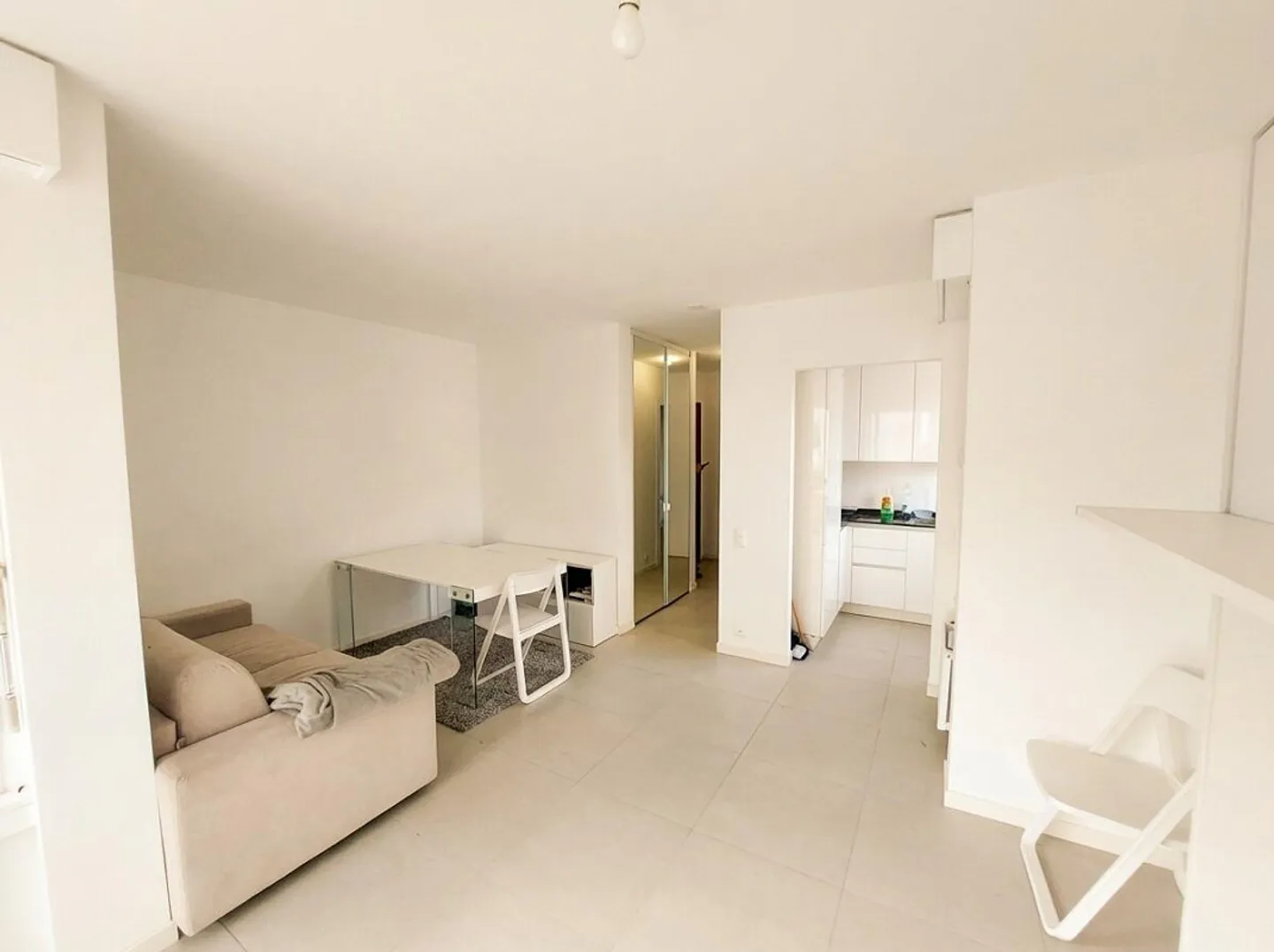 MODERN AND BRIGHT STUDIO WITH BALCONY IN PARADISO - Photo 3 of 6