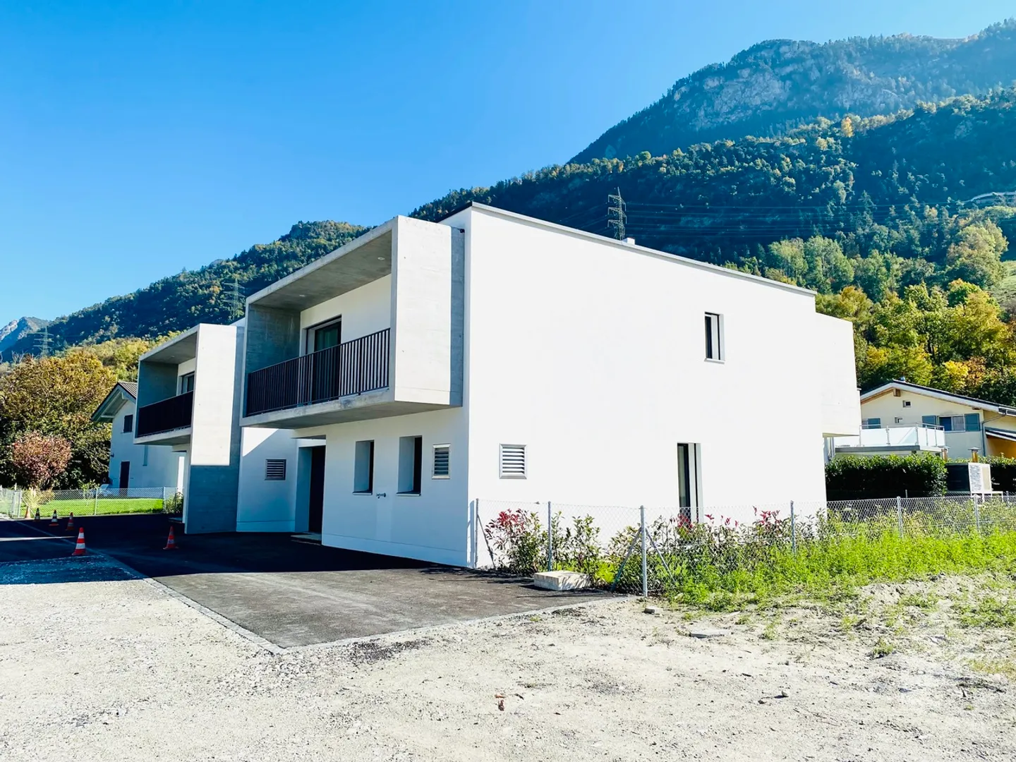 Magnifique villa neuve 5.5 Pces, jardin, grand garage et parking ! - Photo 24 sur 24