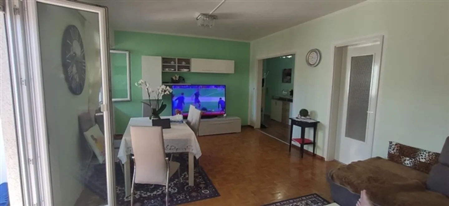 «Ampio appartamento in zona residenziale» - Foto 7 di 17