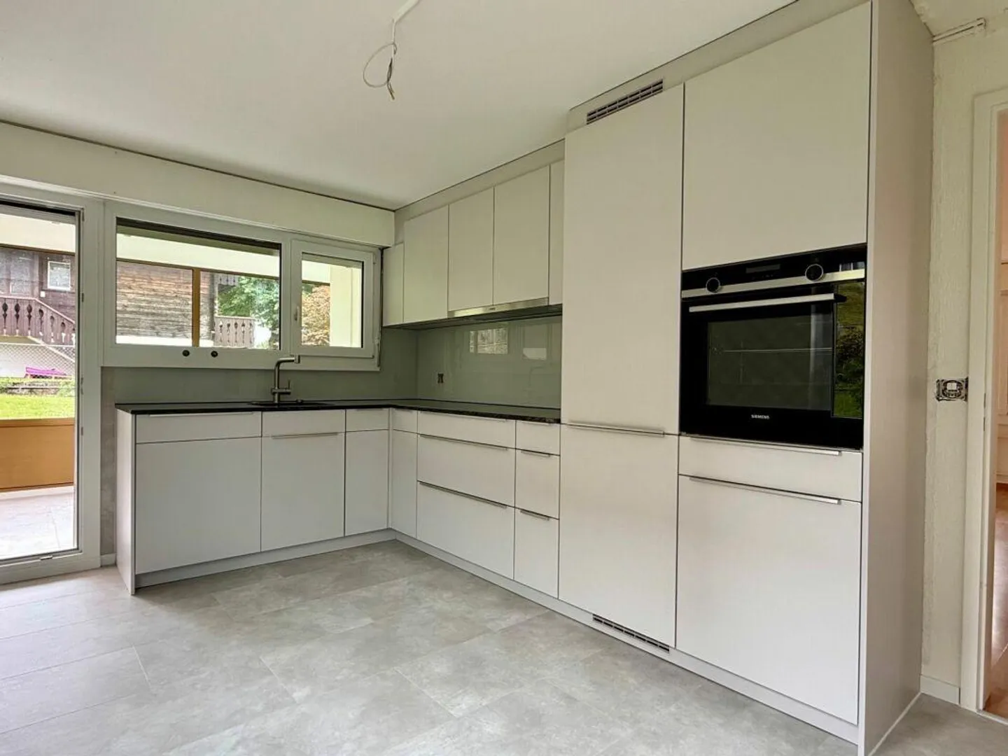 Geräumige 5.5-Zimmer-Wohnung - Foto 3 von 8