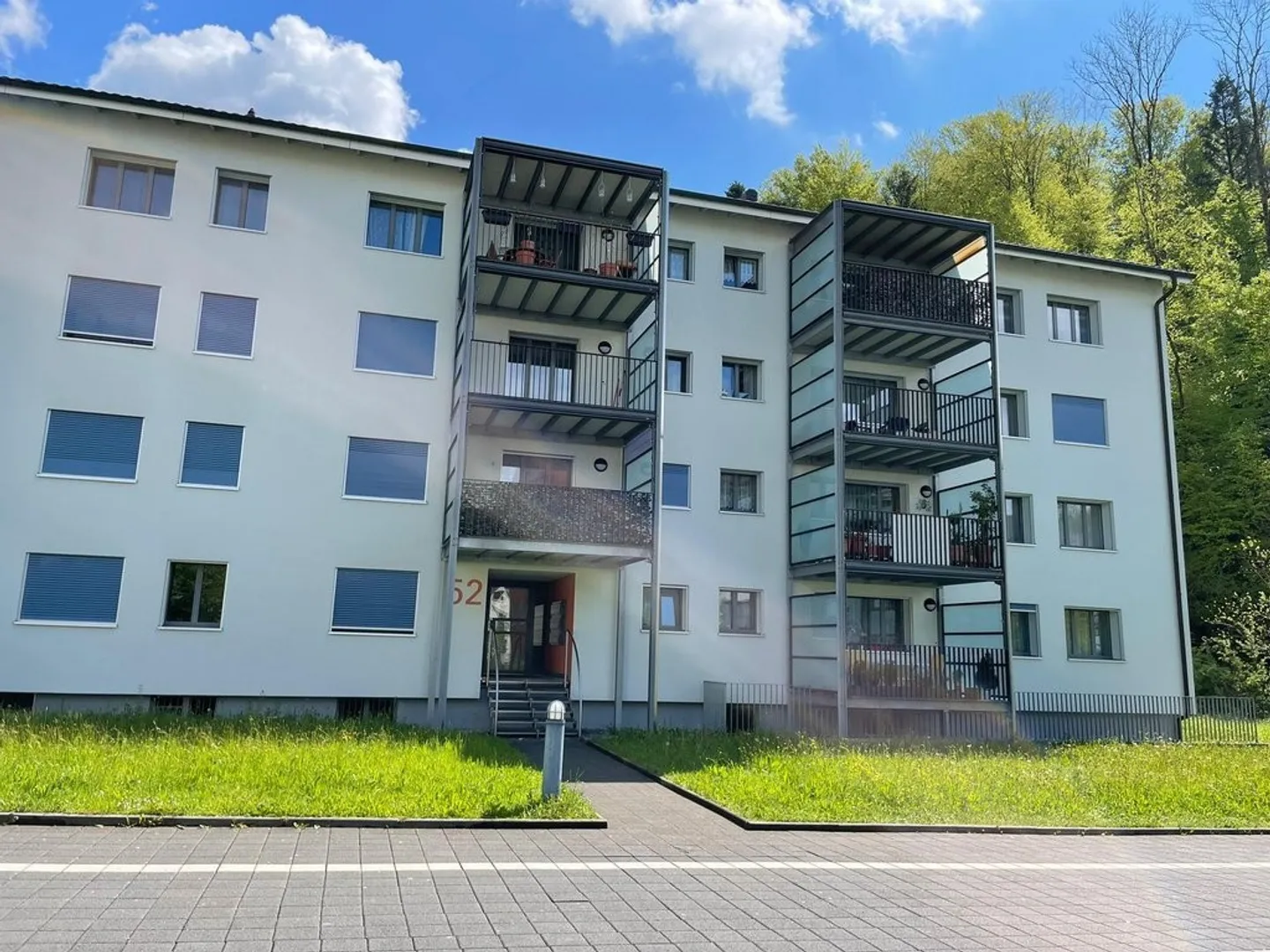 appartement lumineux de 3,5 pièces - Photo 1 sur 7