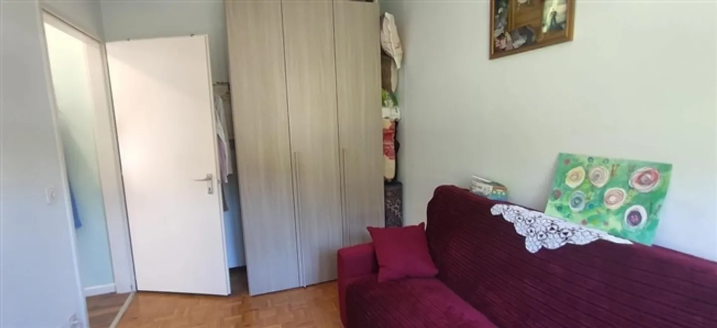 «Ampio appartamento in zona residenziale» - Foto 12 di 17