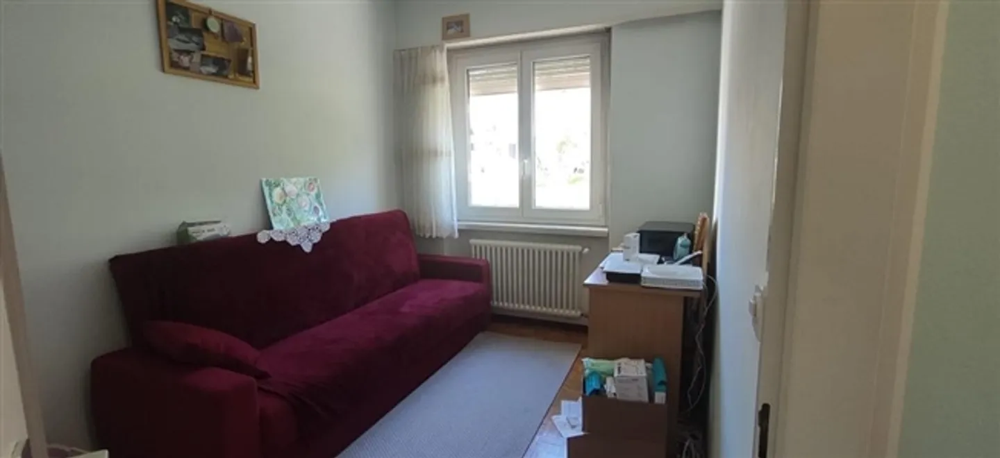 «Ampio appartamento in zona residenziale» - Foto 13 di 17
