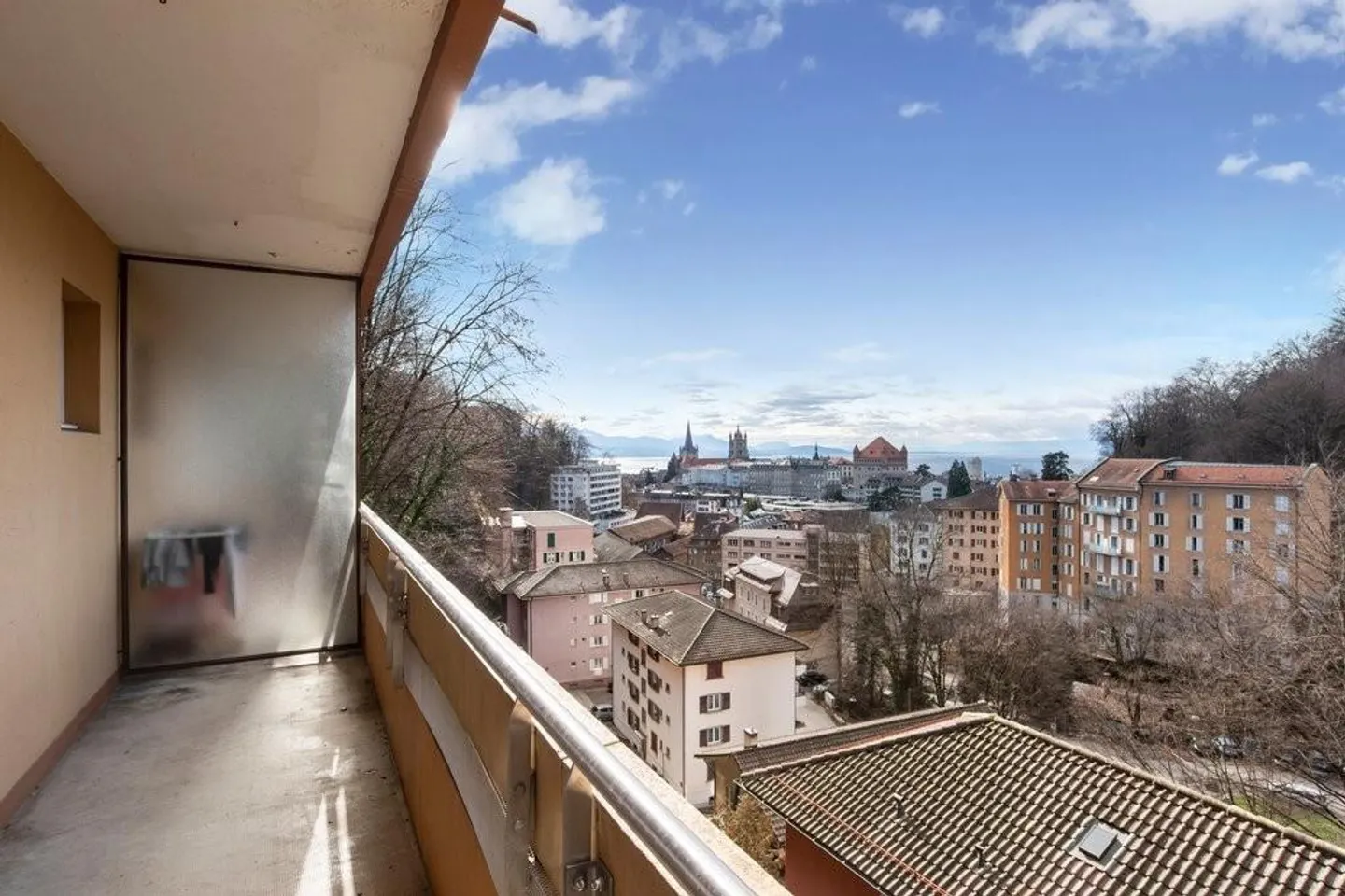 Studio Charmant avec Vue sur la Cathédrale - Photo 3 sur 3