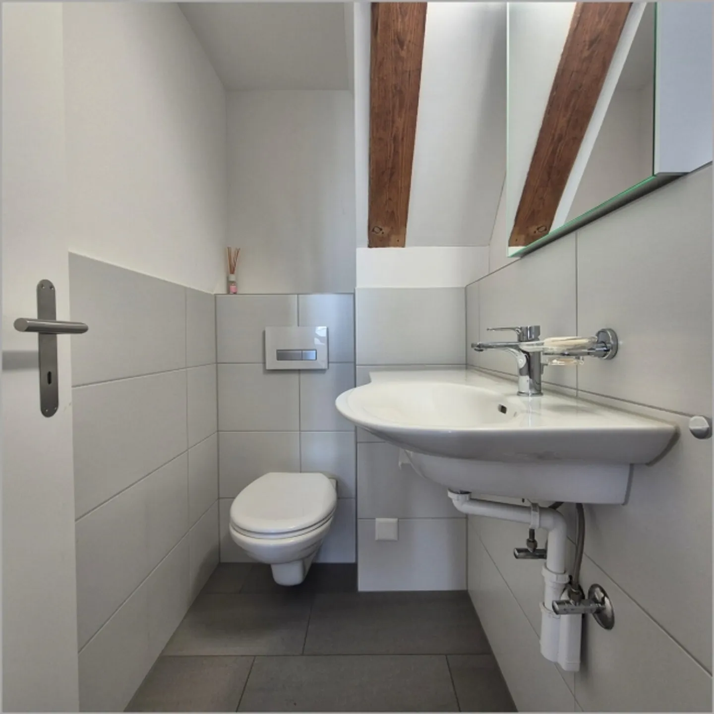 Gemütliche Dachwohnung mit Galerie! - Foto 6 von 10