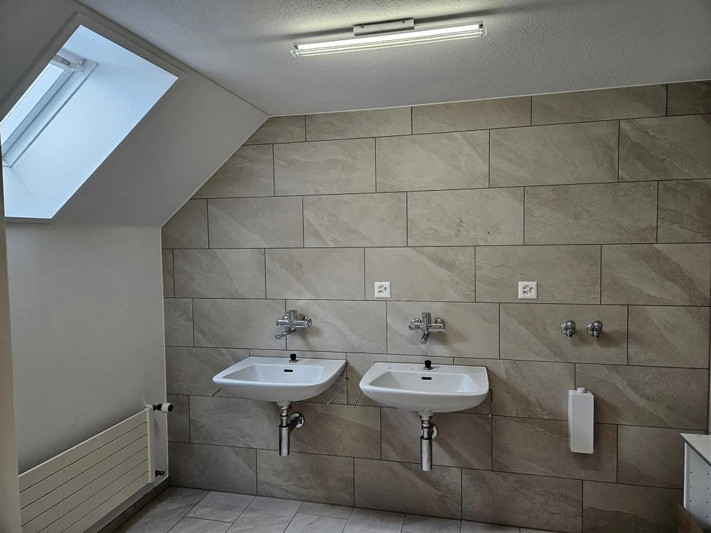8. 1/2 camere Appartamento in campagna con balcone - Foto 3 di 7