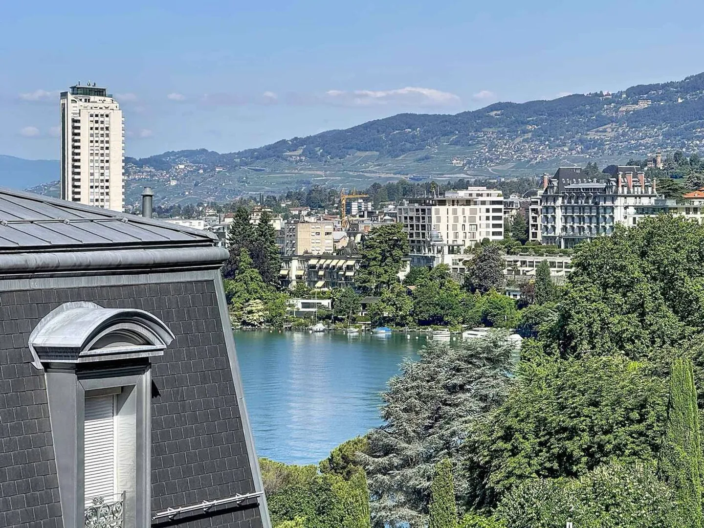On the top floor - Large 3.5-room apartment on 1 level of 79 m2 + balcony - Photo 2 of 13