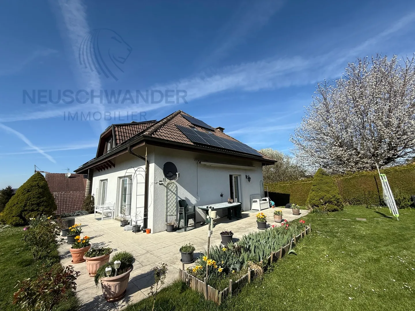 Spaziosa nel cuore di un quartiere tranquillo con vista idilliaca - Foto 22 di 28