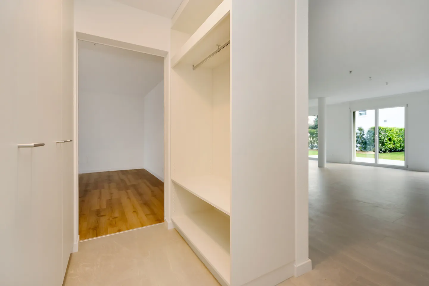 In affitto: Appartamento moderno di 3,5 stanze (117m2) nel centro del villaggio di Belp - Foto 10 di 13