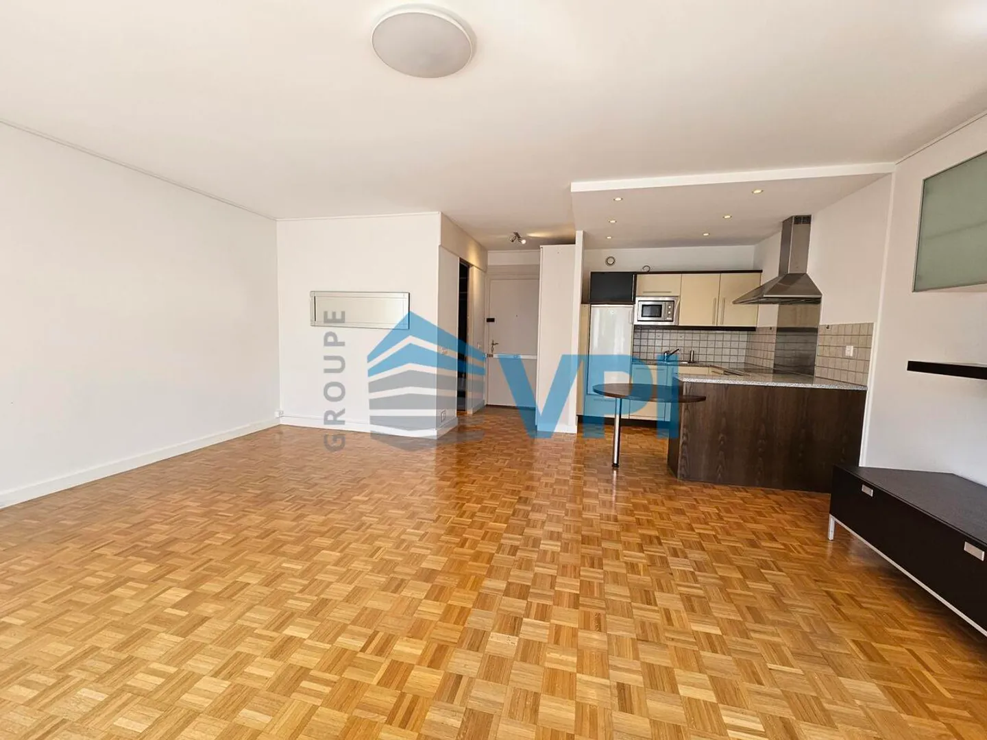 Large studio Route de Malagnou 34 - Photo 1 of 6