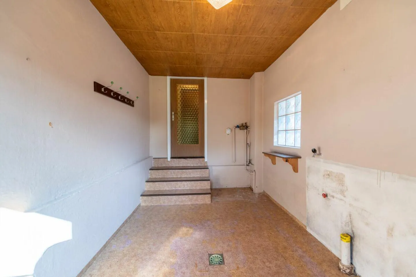 Sanierung oder Neubau: Grosszügiges Grundstück mit viel Potenzial - Foto 14 von 19