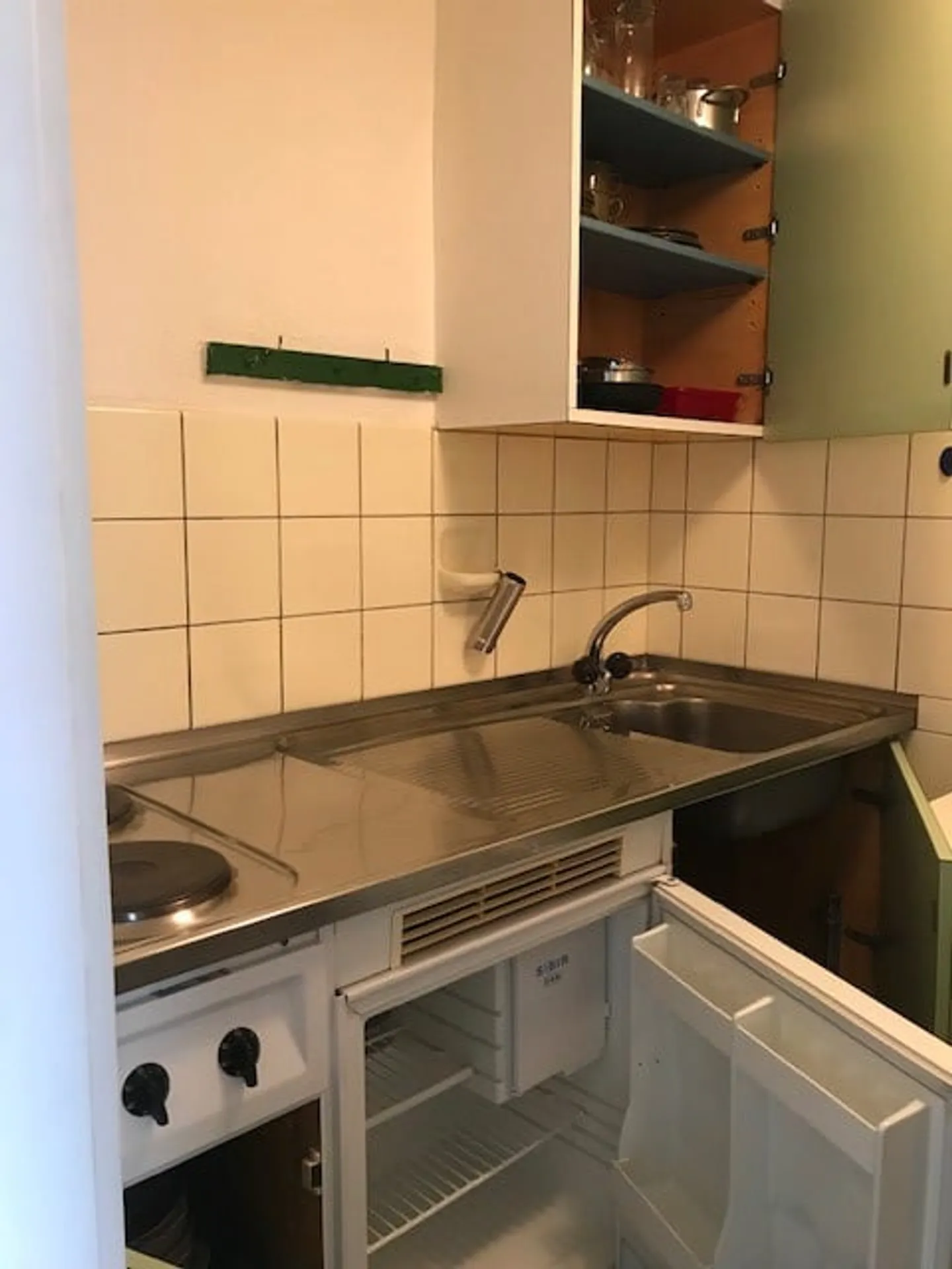 1-Zimmer-Wohnung im 3.OG nähe Bahnhof Uetikon am See - Foto 4 von 6