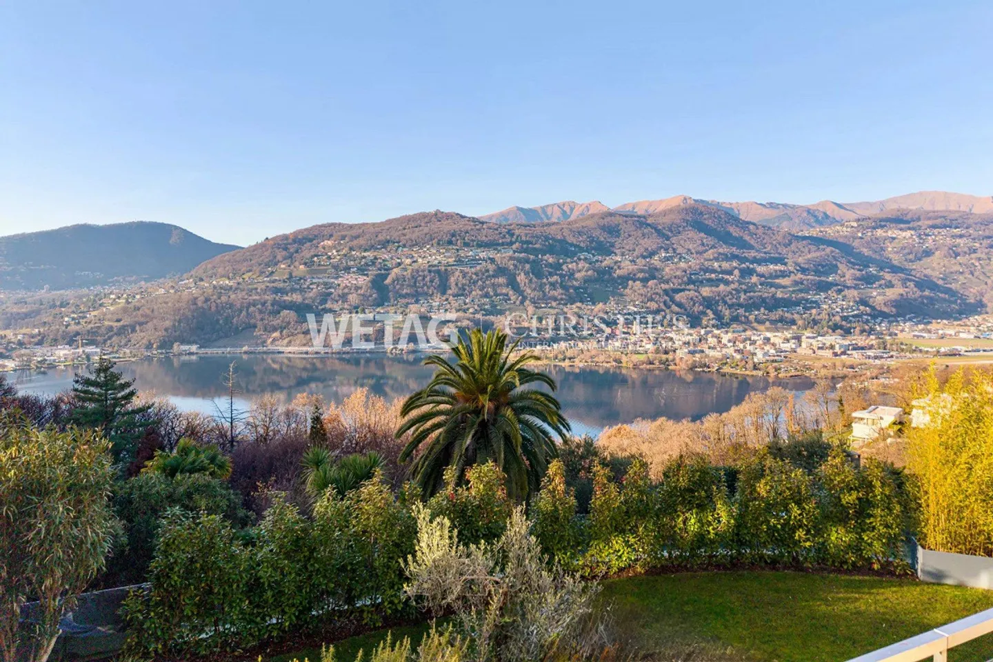 Montagnola: Apartment with private garden & open lake view for sale, also available as a second home - Photo 2 of 13