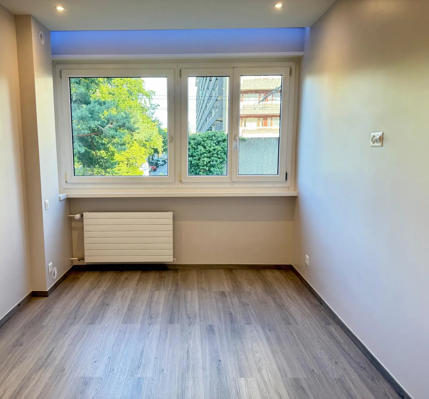 Appartement rénové de 4 chambres - Photo 5 sur 12