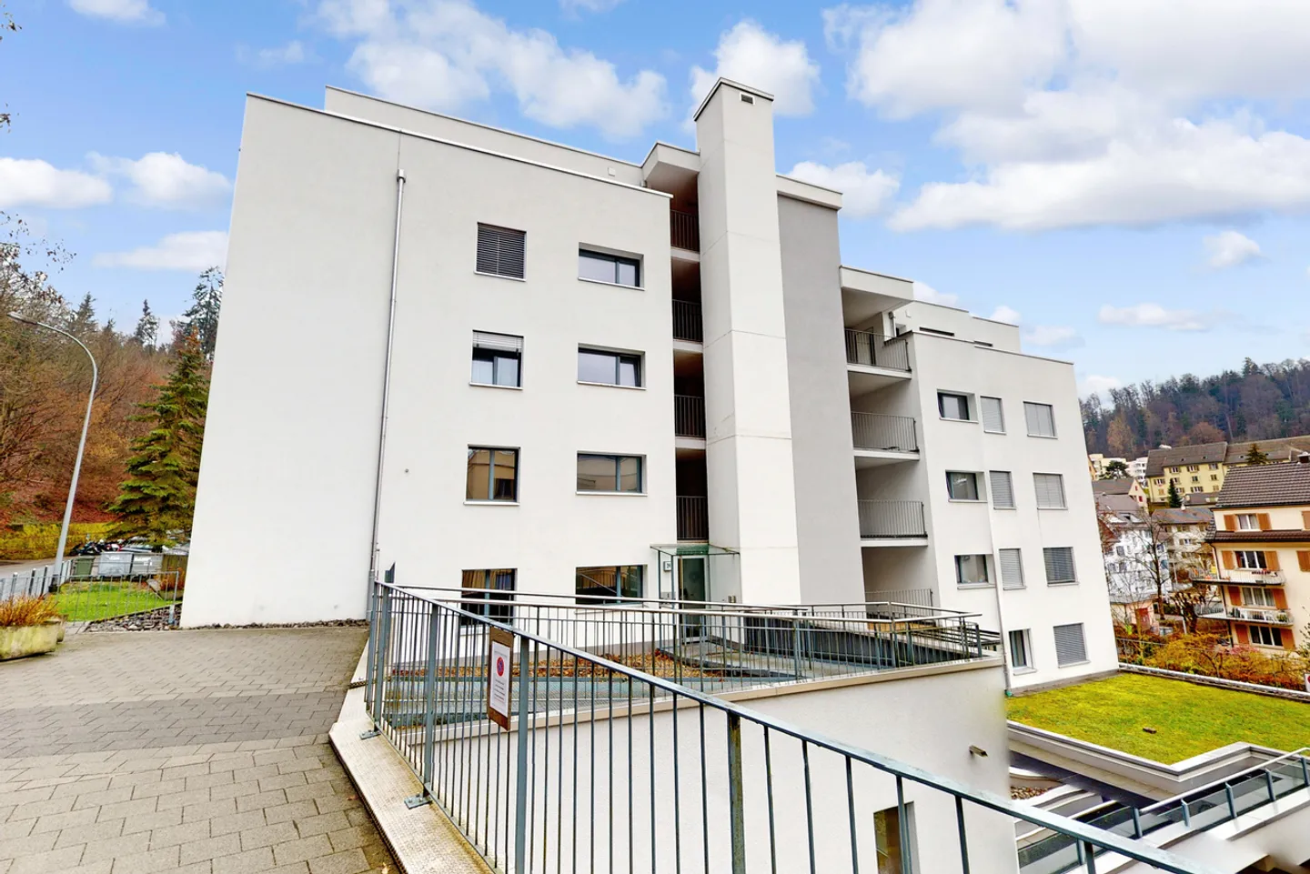 Living close to nature, living close to the city – modern 4.5-room apartment in Lucerne - Photo 1 of 10