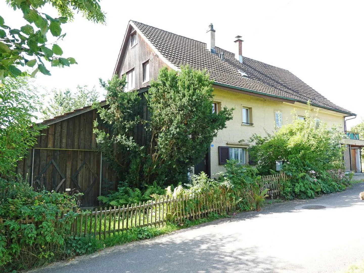 Casa unifamiliare con estensione del capannone - Foto 1 di 2