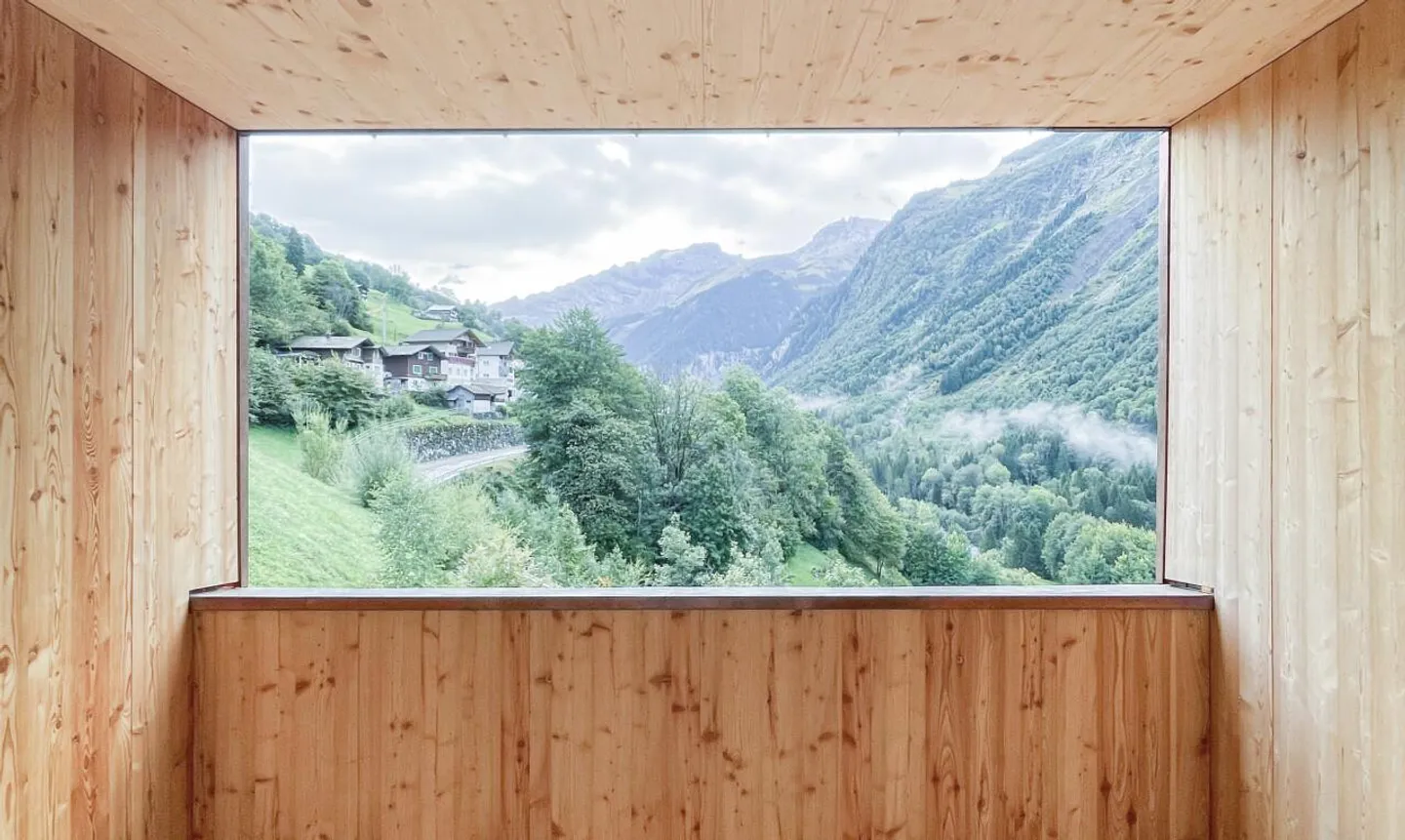 Appartement en attique 2,5 pièces avec vue dégagée à Spiringen - Photo 7 sur 11