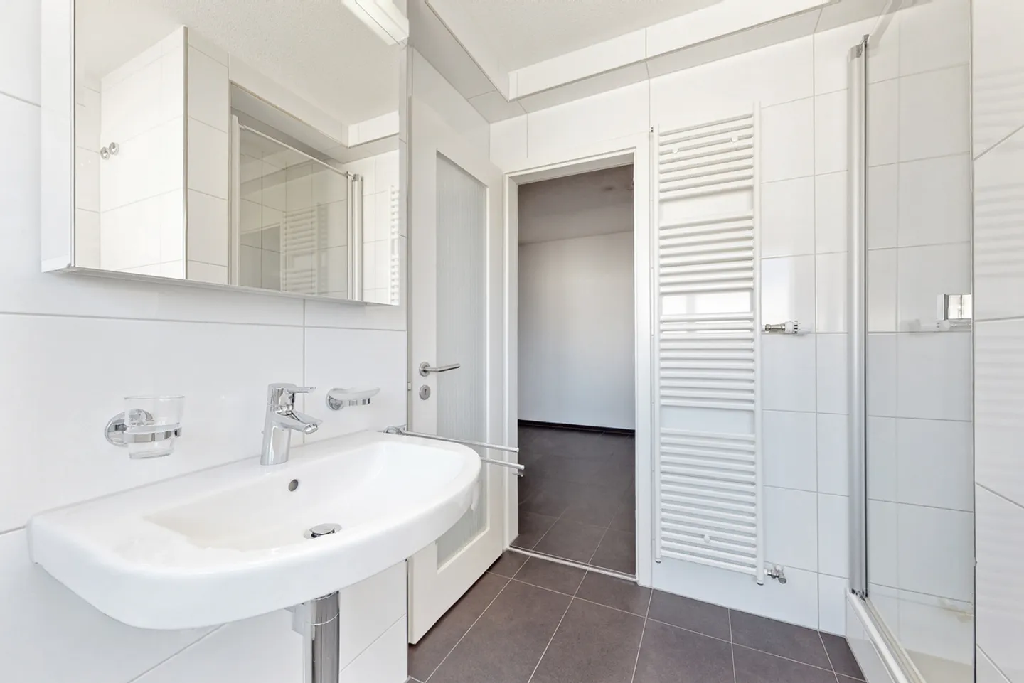 Living close to nature, living close to the city – modern 4.5-room apartment in Lucerne - Photo 8 of 10