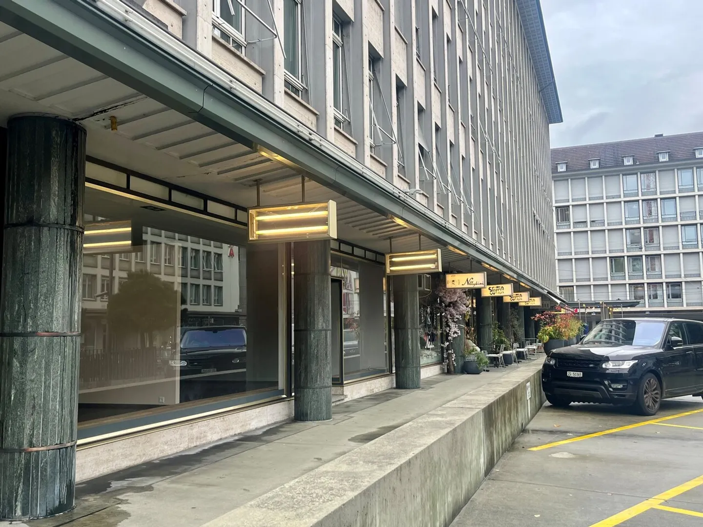 Commercial à louer - Photo 3 sur 4