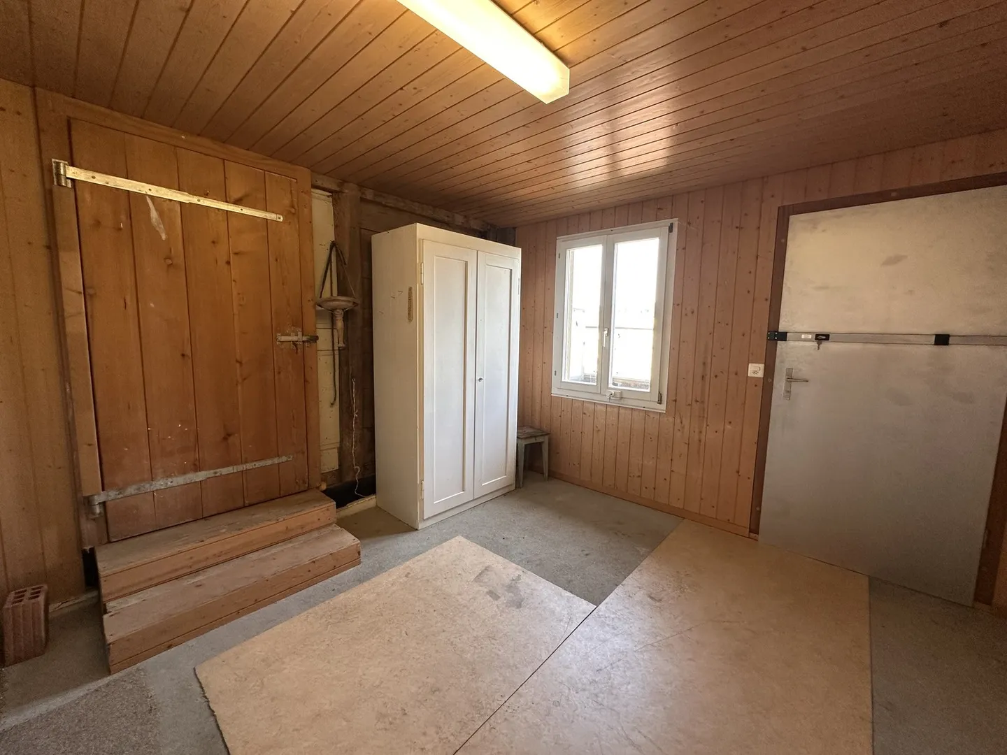 Looking for office, storage, or craft spaces? You will find what you need with us! - Photo 2 of 9