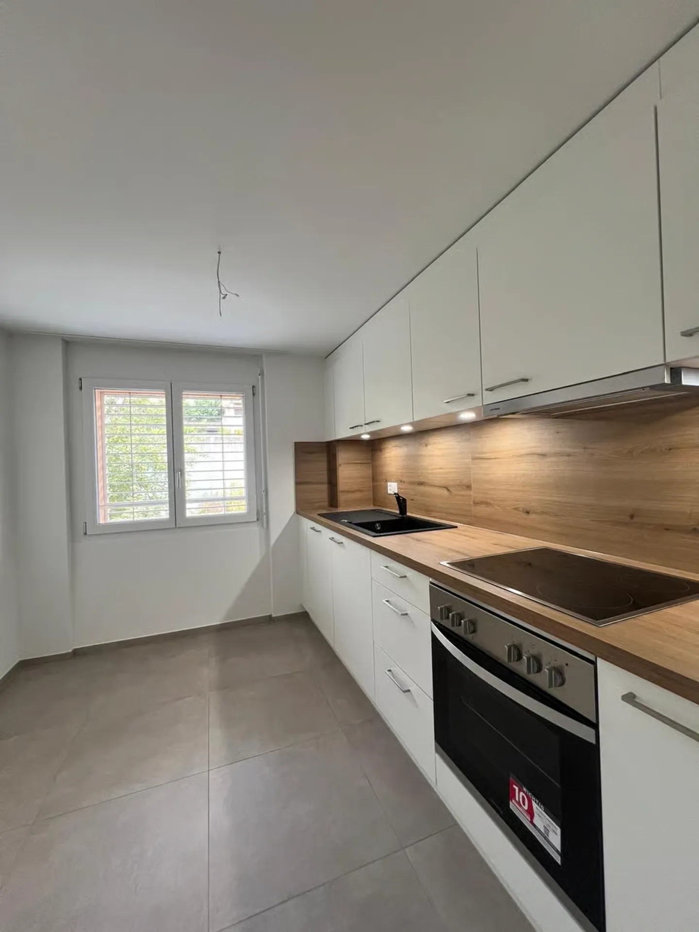 Frisch sanierte, moderne 3 Zimmer Wohnung mit Balkon - sofort verfügbar! - Foto 1 von 7
