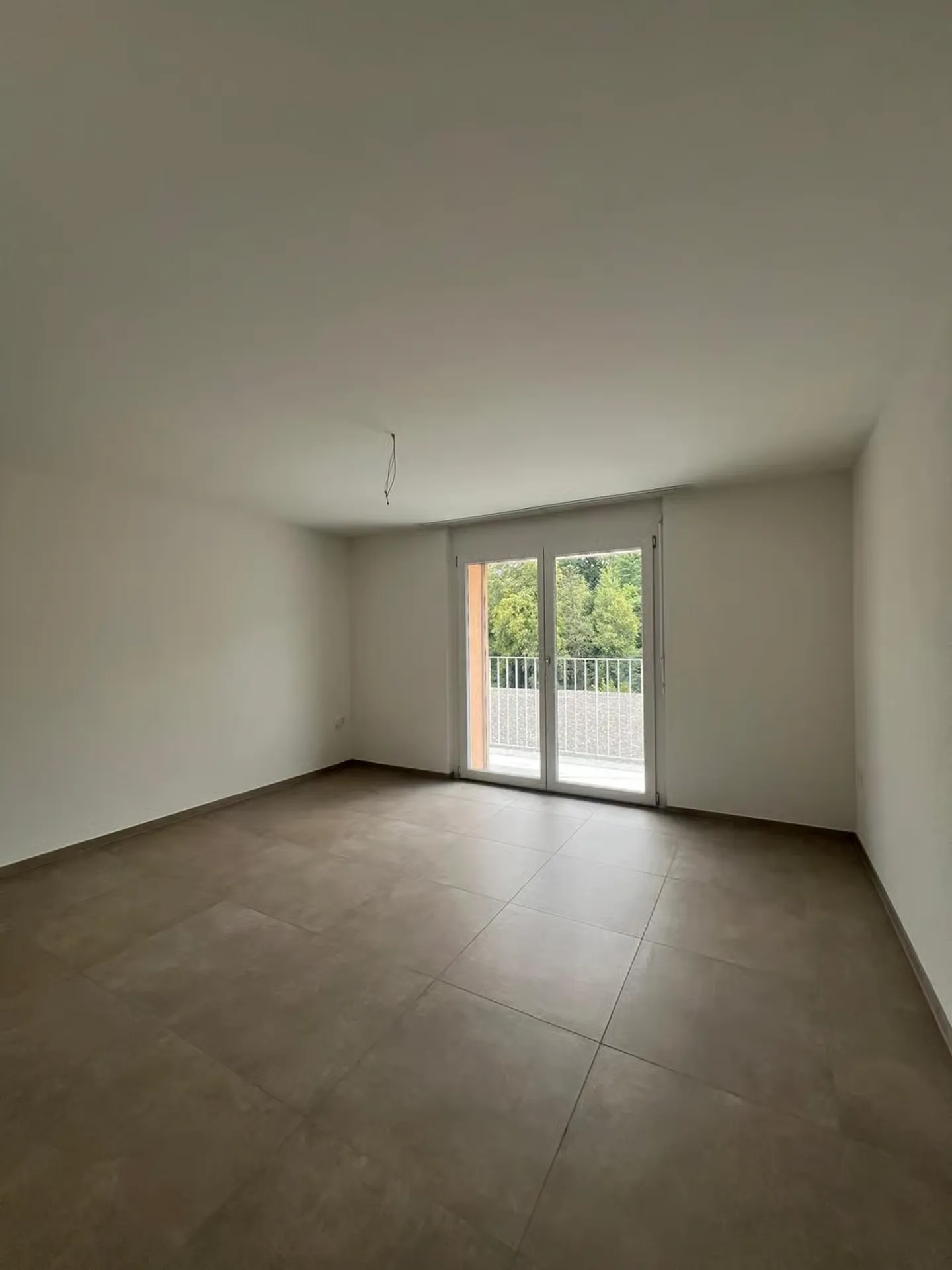 Frisch sanierte, moderne 3 Zimmer Wohnung mit Balkon - sofort verfügbar! - Foto 3 von 7