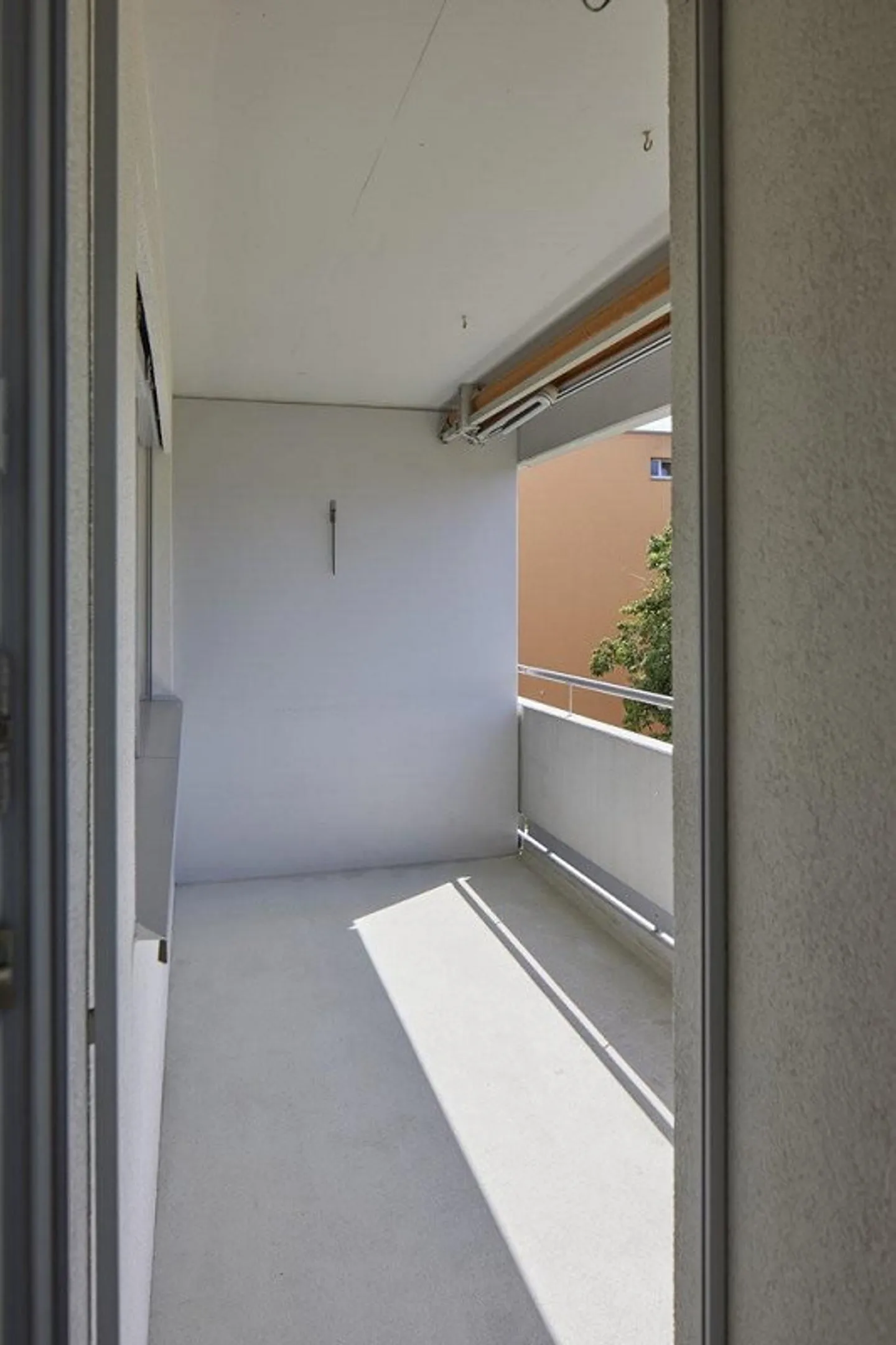 RENT WITHOUT DEPOSIT - Ideal Location for Families - Photo 7 of 8
